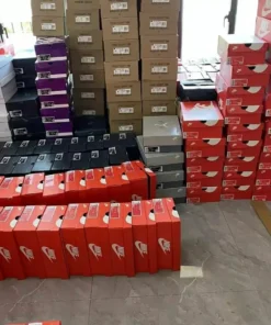 Sneakers Pallets